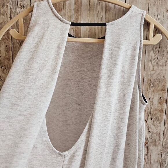 Guess active top - Picture 5 of 9